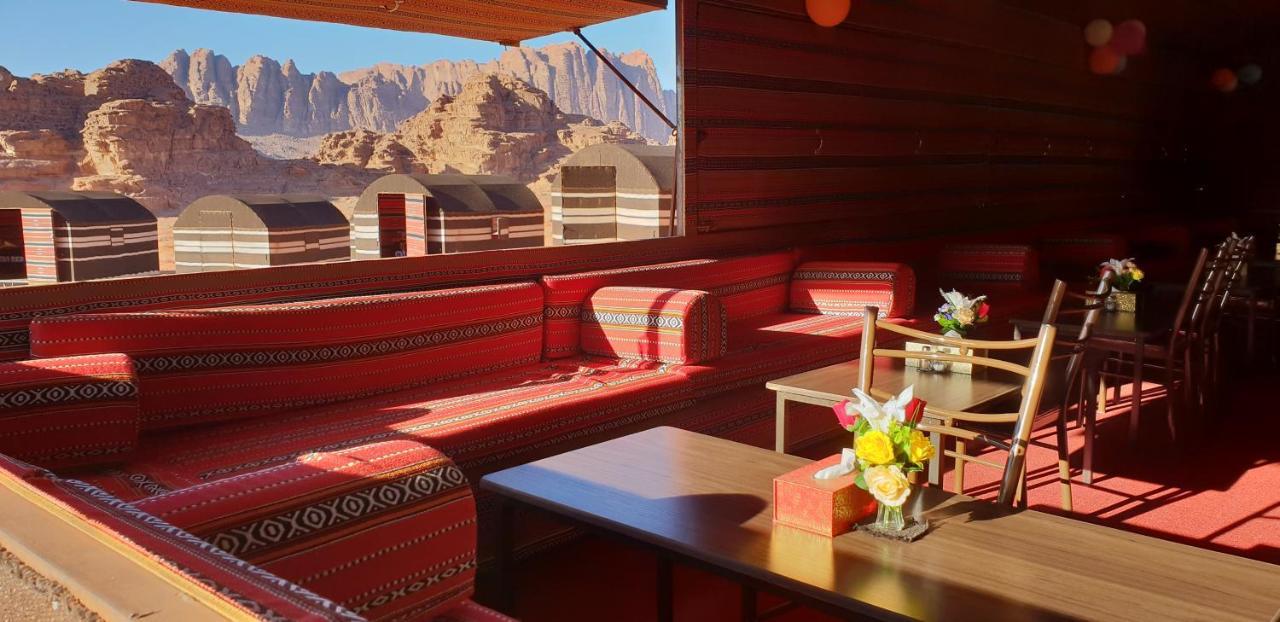 Real Bedouin Experience Tours & Camp Hotel Wadi Rum Buitenkant foto